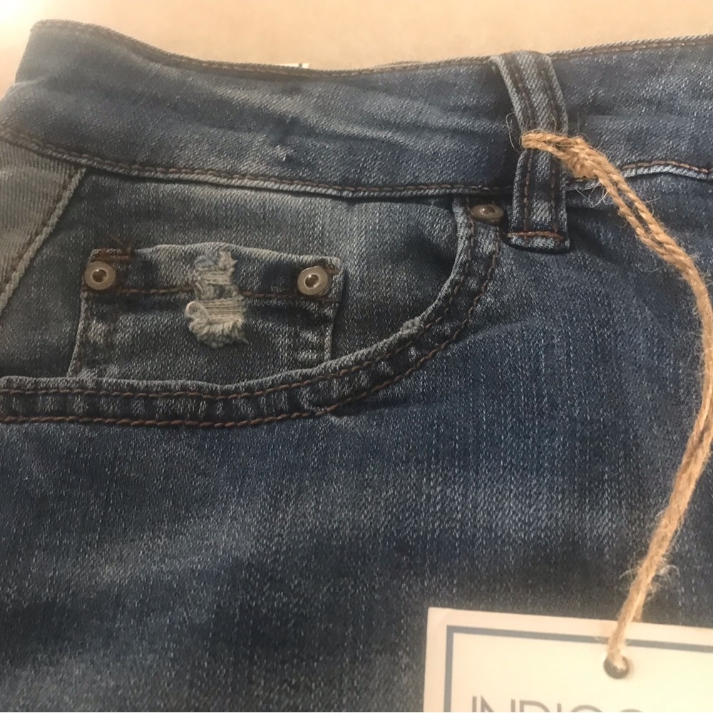 Indigo Rein denim mini skirt - size 9 - Picture 6 of 8